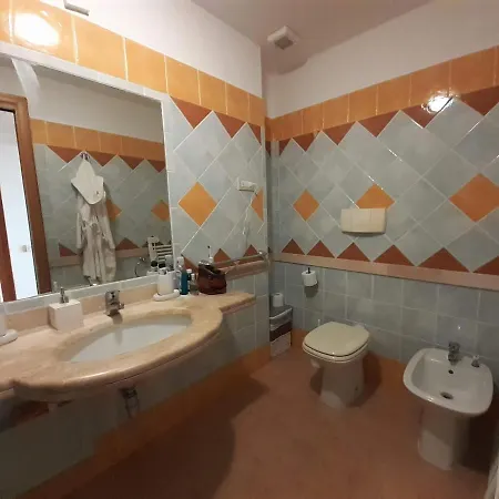 Appartamento Ginestre 41 Mare E Golf *